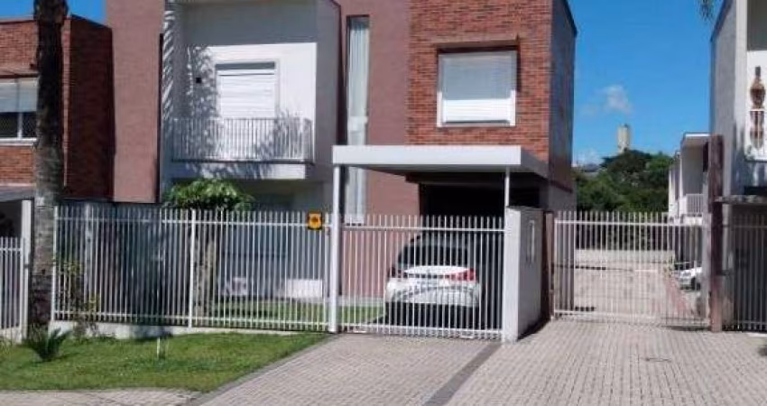 Sobrado com 3 quartos s/01 suíte para alugar, 168 m² por R$ 5.500/mês - Campo Com