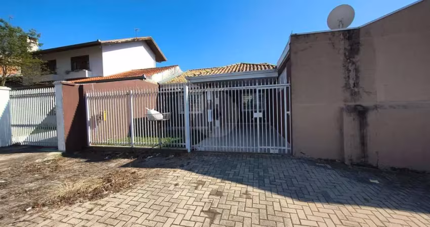 Casa com 2 quartos para alugar, 50 m  por r  2.000 mês - campo comprido