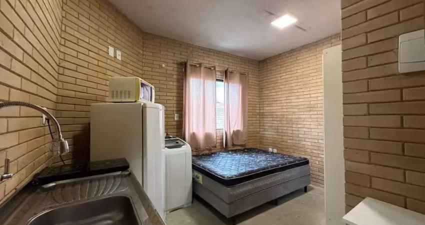 Flat com 1 quarto para alugar na Avenida Prefeito José Juvenal Mafra, 4155, Meia Praia, Navegantes
