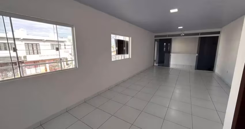 Sala comercial para alugar na Rua Vereador Nereu Liberato Nunes, 939, Centro, Navegantes