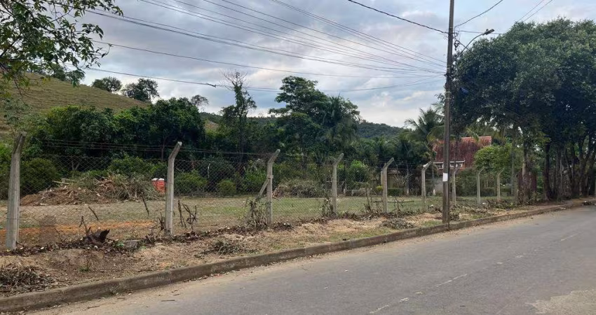 Área totalmente plana, 2800m², Bairro Veraneio_ Santana do Paraíso