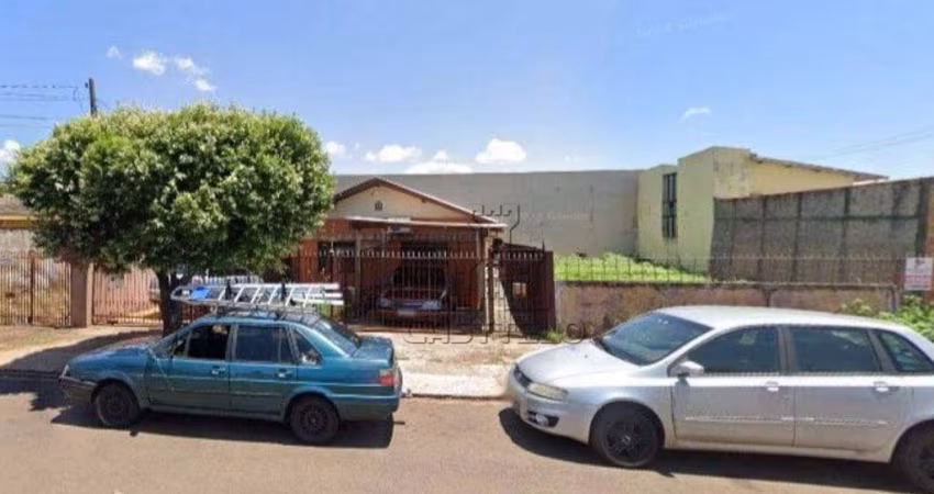 Casa com 5 dormitórios à venda, 219 m² por R$ 330.000,00 - Yara - Londrina/PR