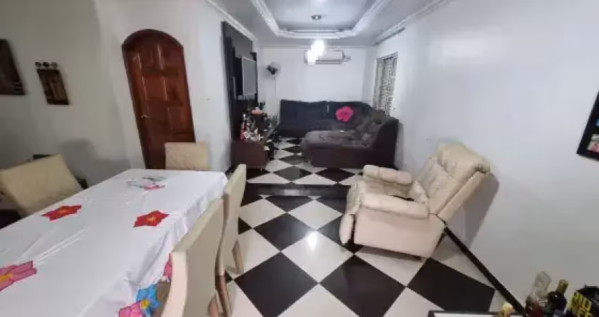 Casa com 3 quartos para alugar na Rua Rio Piratucu, 56, São José Operário, Manaus