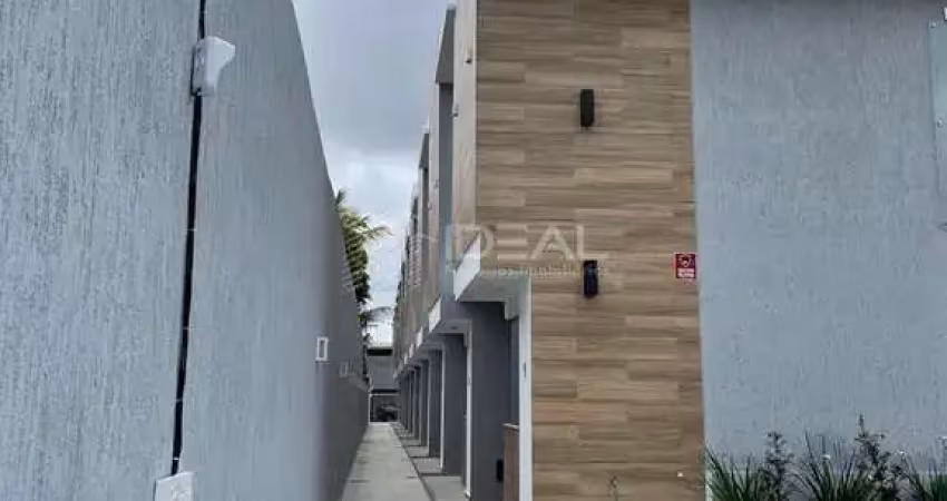 Casa em condomínio fechado com 3 quartos para alugar na Avenida José Alves de Azevedo, 983, Parque Aurora, Campos dos Goytacazes