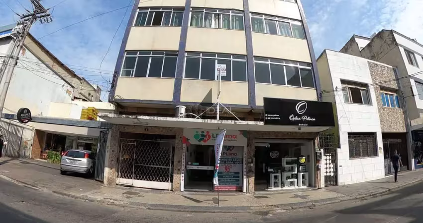 Apartamento com 3 quartos para alugar na Avenida Pelinca, 9, Centro, Campos dos Goytacazes