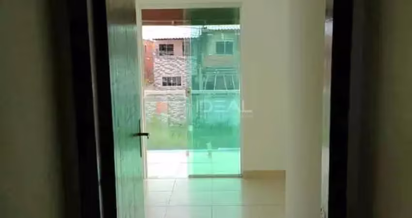 Casa com 2 quartos para alugar na Rua Oldemario Touguinho, 58, Vivendas do Coqueiro, Campos dos Goytacazes