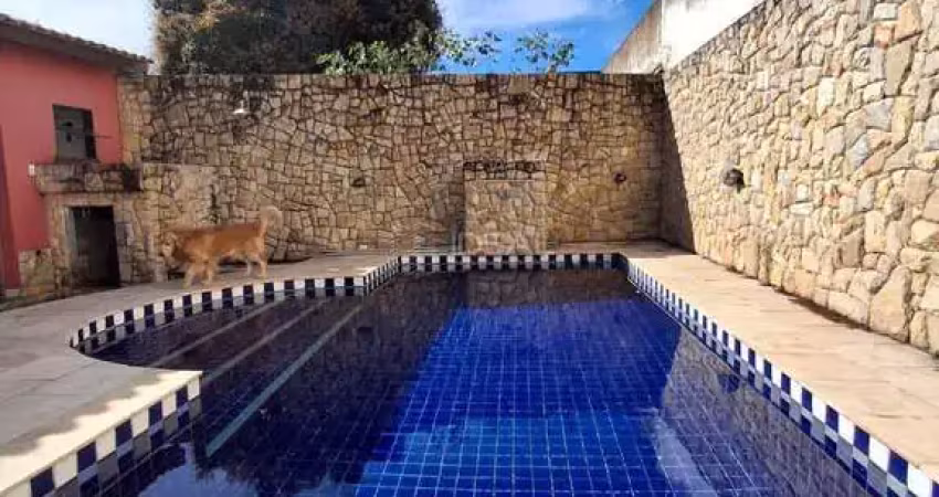 Casa com 3 quartos para alugar na Rua Ovídio Manhães, 88, Parque Oliveira Botelho, Campos dos Goytacazes