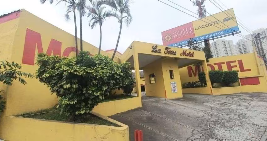 Terreno à venda, 2000 m² por R$ 7.100.000 - Vila Leonor