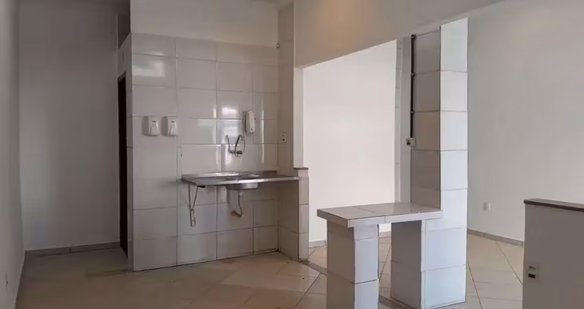 Loja versátil, com 40 m² e bem localizada no santa helena para locação