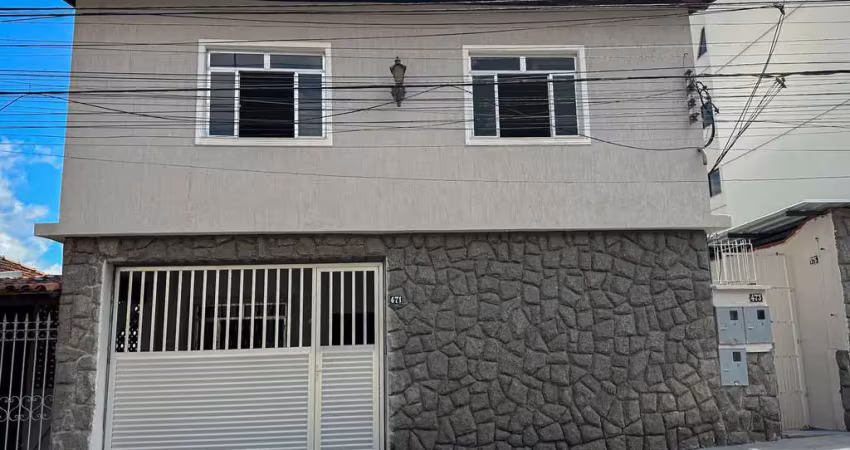 Casa com 4 quartos para alugar na Rua da Laguna, 471, Jardim Glória, Juiz de Fora