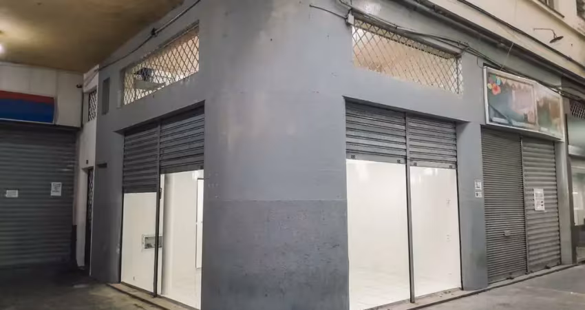 Loja de esquina, no centro da cidade e reformada para locação