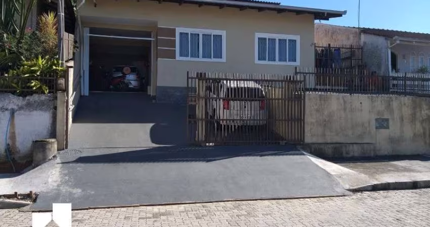 Casa com 3 quartos à venda no Itaum, Joinville 