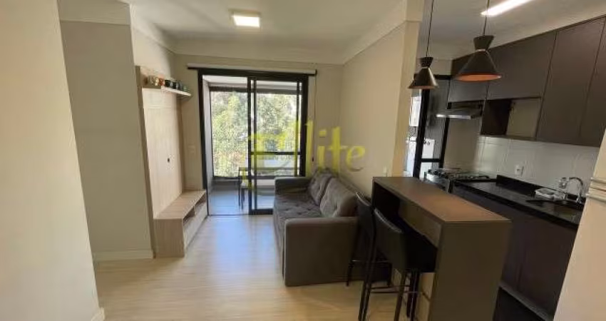 Apartamento semi mobiliado com 02 dormitórios para locação em Pinheiros, São Paulo!