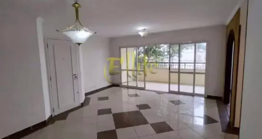 Apartamento sem mobília para locação na região da chácara santo antônio, são paulo.