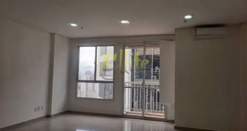 Conjunto comercial na região de pinheiros em são paulo, há 50 metros do metro de pinheiros!