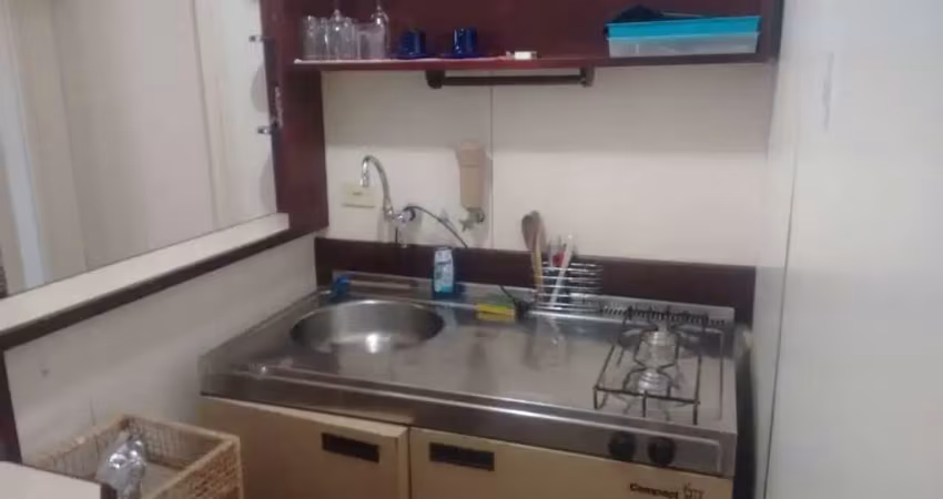 Flat com 1 quarto para alugar na Rua Pedroso Alvarenga, 543, Itaim Bibi, São Paulo