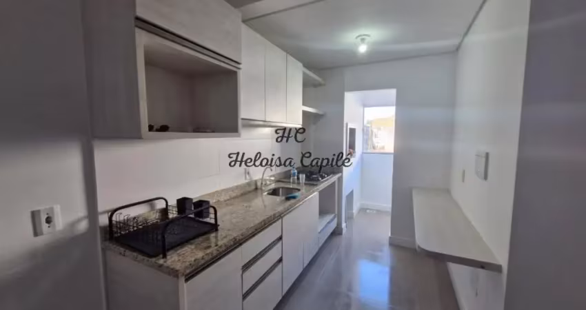 Apartamento anual com 2 quartos para alugar no bairro ingleses