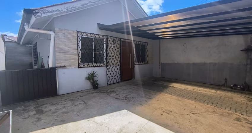 Casa residencial com barracão em anexo- residencial/comercial.