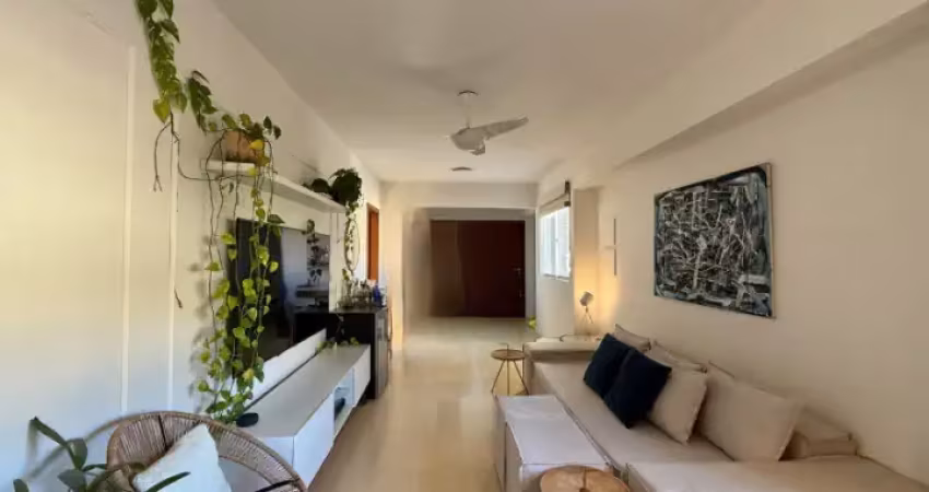 Apartamento com 3 quartos sendo 1 suíte 1 vaga de garagem e vista panorâmica no centro de florianópolis