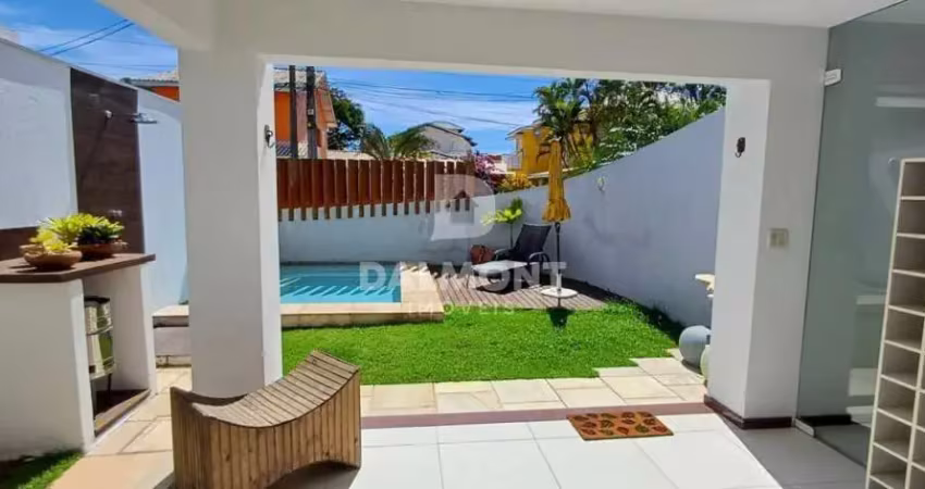 Palmeiras - Cabo Frio/RJ - Casa com 3 dormitórios à venda, 200 m² por R$ 2.000.000;