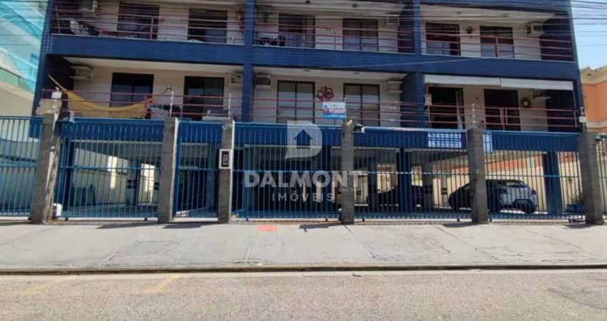 Braga - Cabo Frio/RJ - Apartamento com 2 dormitórios à venda, 70 m² por R$ 380.000;