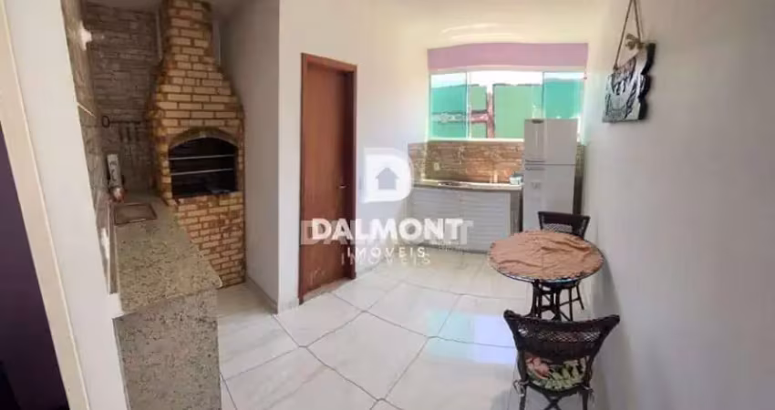 Peró - cabo frio - casa geminada a pouco metros da rua do moinho