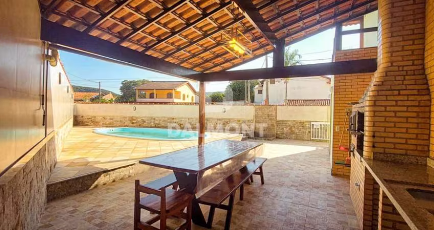 Casa Triplex com 3 dormitórios à venda, 145 m² por R$ 370.000 - Peró - Cabo Frio/RJ