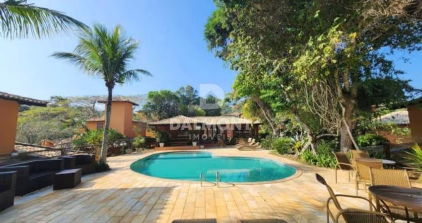 Forno - Búzios - Excelente casa à venda, com 3 quartos (2 suítes)