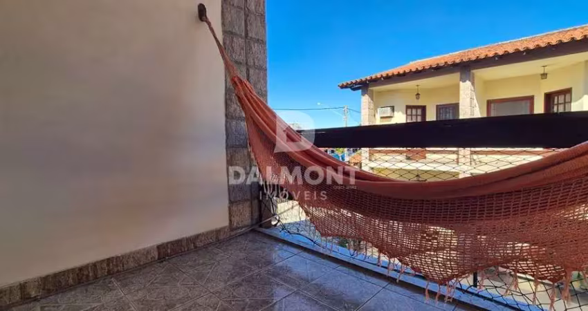 Casa em condomínio fechado com 2 quartos à venda na Rua Maria Moreira Duarte Azevedo, 9, Jardim Flamboyant, Cabo Frio