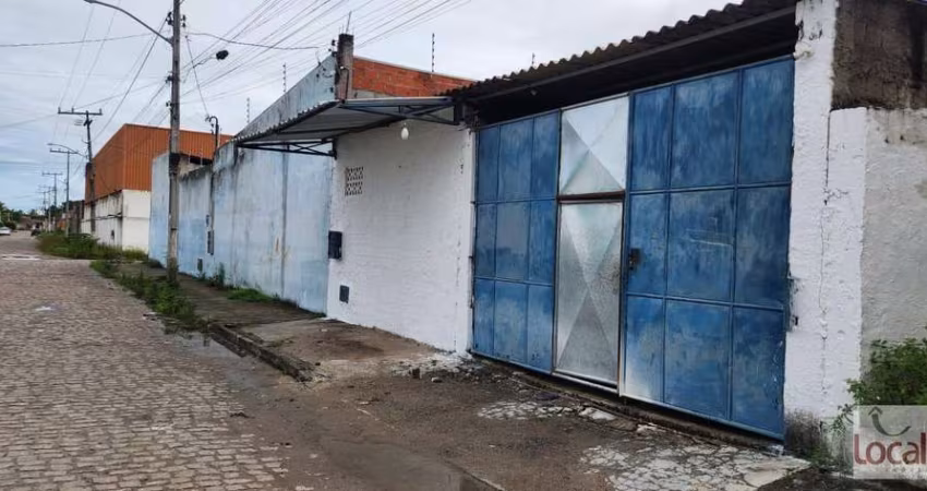 Galpão no Bairro Tomba próximo ao CIS- Feira de Santana