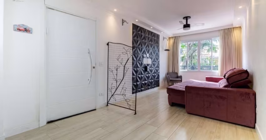 Sobrado Recém Reformado 172 m² com 3 Dormitórios( 1 suíte) 4 banheiros e 4 vagas de garagem