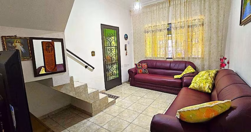 Casa Sobrado com 5 quartos ( dormitórios) 3 Banheiros e 2 Vagas no Jardim D Abril
