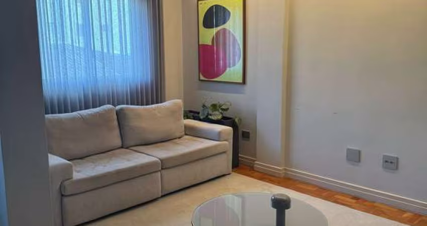 Apartamento com 2 Dormitórios ( 1  está anexado a sala) e  1 Vaga de Garagem em Pinheiros. Portaria 24 hs