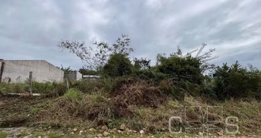 Terreno com 360 m² - escriturado - 1400 mtrs da praia