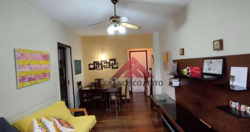 Amplo apartamento com 03 quartos,vaga de garagem no jardim icarai.