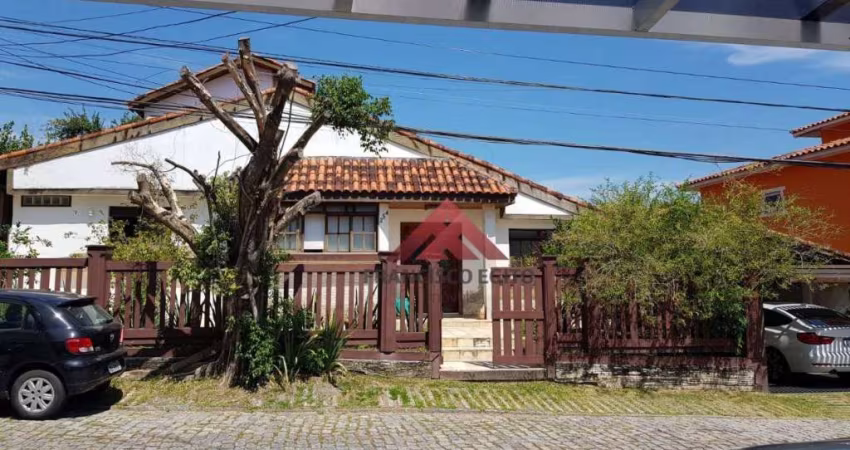 Casa com 7 dormitórios à venda, 410 m² por R$ 1.470.000,00 - Camboinhas - Niterói/RJ