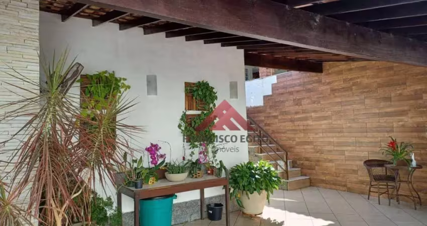 Casa com 4 quartos  à venda, 361m por 730.000 - sape - niterói - rj