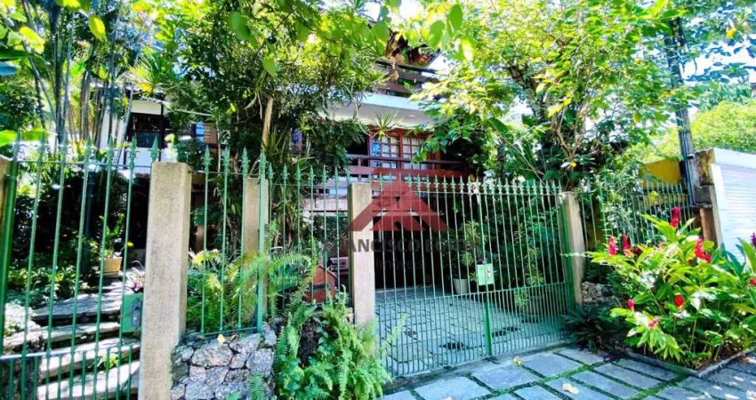 Casa com 4 quartos 2 suítes 3 vagas à venda, 375m por 2.200.000 - São Francisco - Niterói RJ