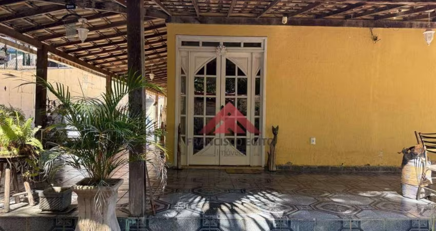 Casa com 3 quartos à venda, 320 metros por 649.999 - Maria Paula - São Gonçalo/RJ