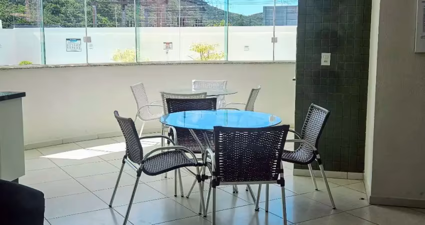 Amplo apartamento com 2 dormitórios na praia dos ingleses