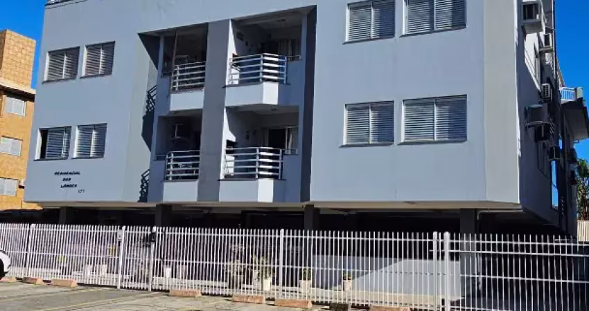 Apartamento com dois dormitórios na praia dos ingleses perto do mar