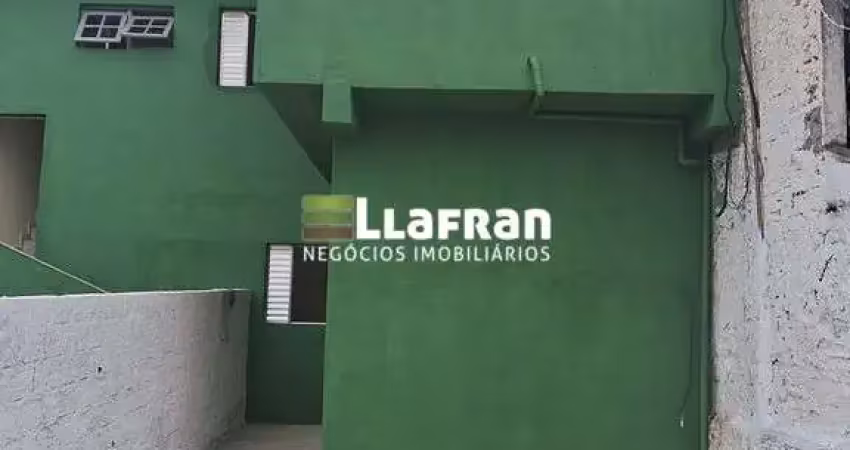 Casa com 2 quartos para alugar na Rua Bernardo Tavares, 001, Vila Pirajussara, São Paulo