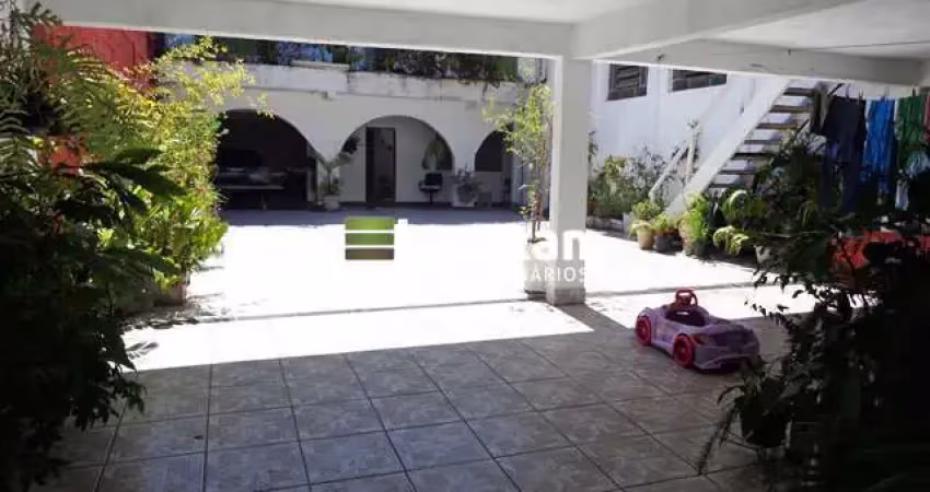 Casa com 6 quartos à venda na Avenida Campinas, 01, Arraial Paulista, Taboão da Serra
