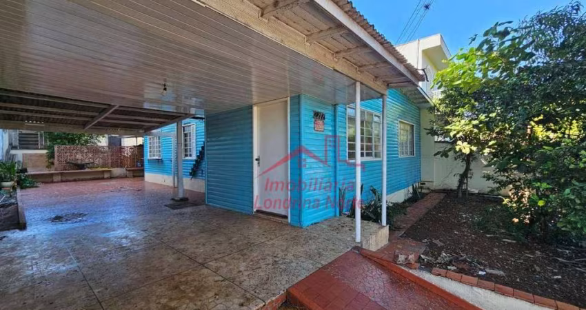 Casa com 3 dormitórios para alugar, 100 m² por R$ 1.800,00/mês - Centro - Londrina/PR