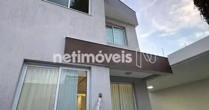 Casa com 3 quartos à venda na Rua Otávio Nicolai, Planalto, Belo Horizonte