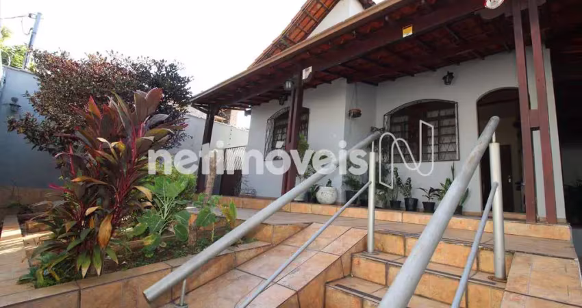 Casa com 4 quartos à venda na Rua Pastor Rui Franco, São João Batista, Belo Horizonte