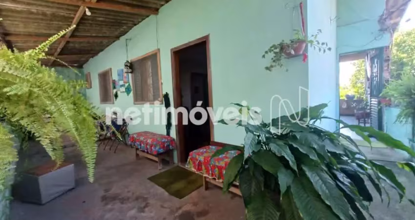 Casa com 3 quartos à venda na Rua Geraldo Pongellupe, Letícia, Belo Horizonte