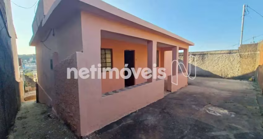 Casa com 2 quartos à venda na Rua Antônia de Carvalho, Minas Caixa, Belo Horizonte