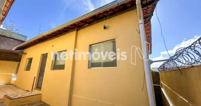Casa com 3 quartos à venda na Rua Goitacases, São Damião, Vespasiano