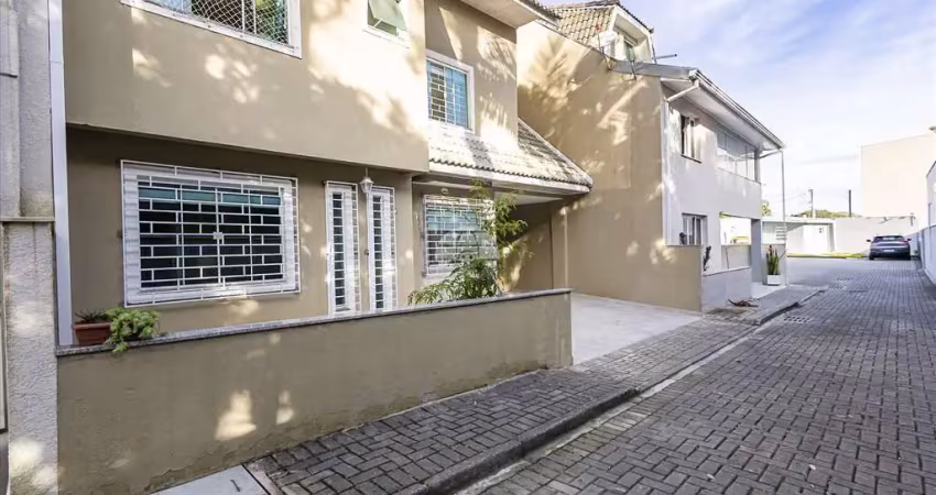 Casa em condomínio fechado com 3 quartos à venda na Rua João Guariza, 89, São Lourenço, Curitiba